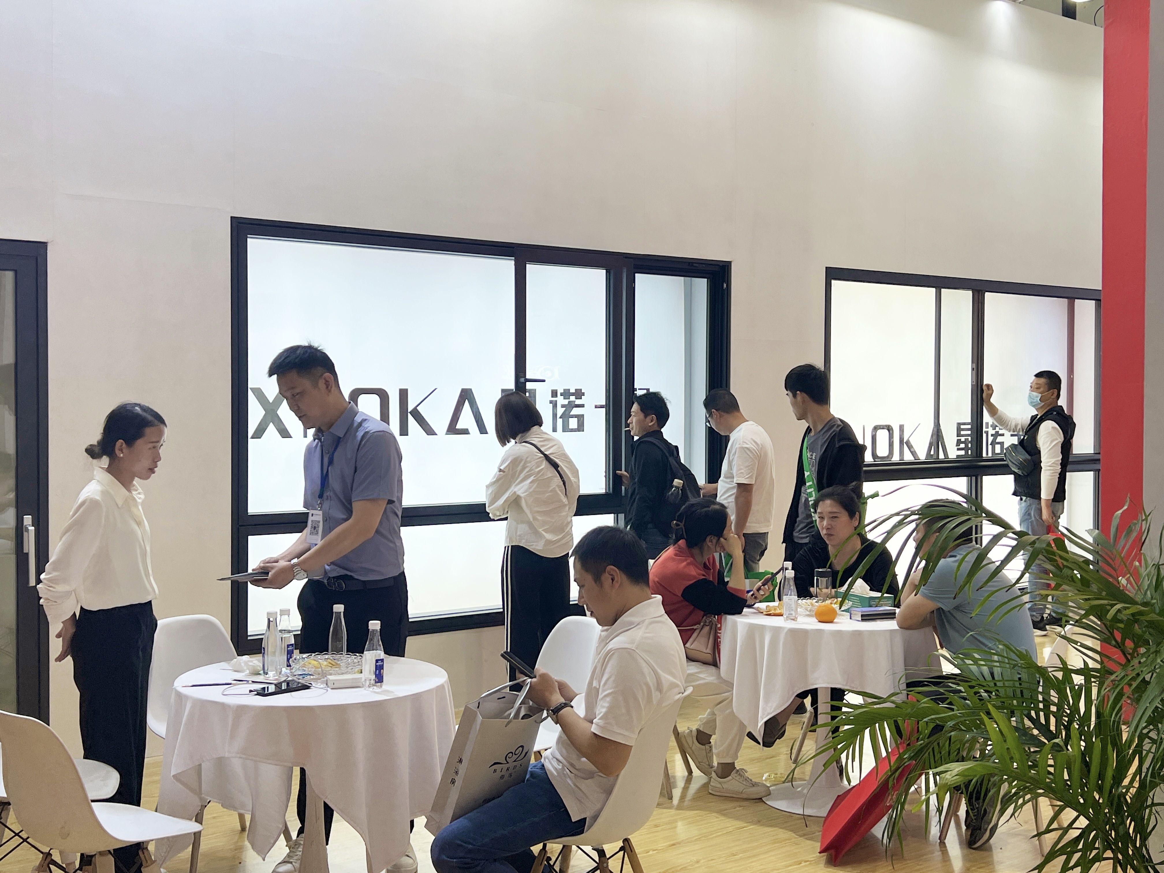 星诺卡门窗实力亮相2024南京门窗移门定制展